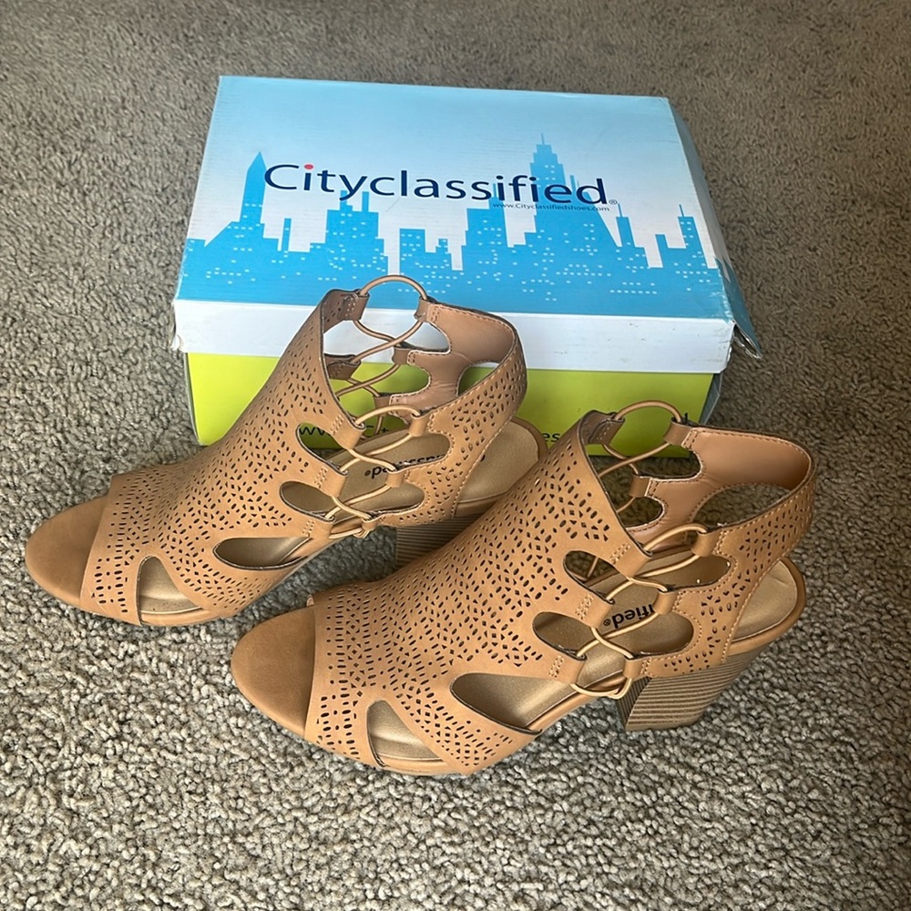 City Classified Zuka Heeled Sandals, Size 9